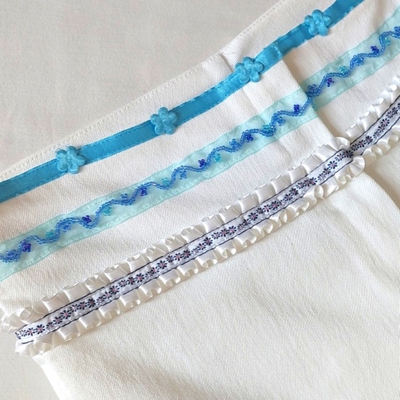 Maje white medium rise straight leg pants - Picture 4 of 11